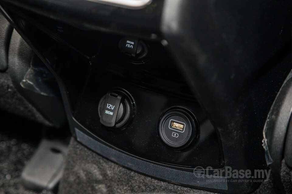 Kia Sorento MQ4 (2023) Interior