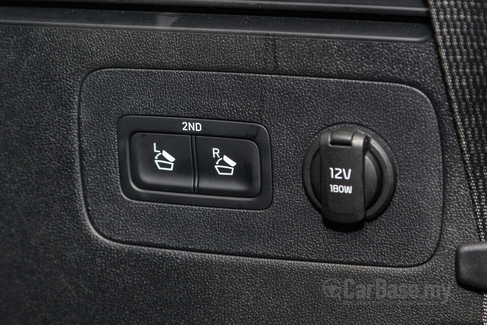Kia Sorento MQ4 (2023) Interior
