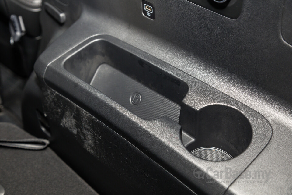 Kia Sorento MQ4 (2023) Interior