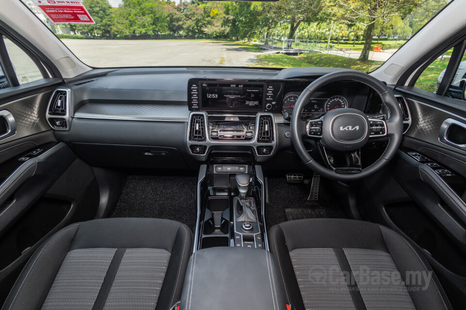 Kia Sorento MQ4 (2023) Interior