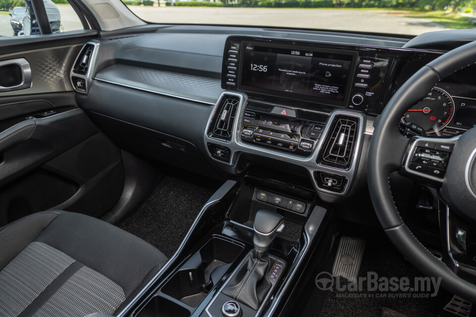 Kia Sorento MQ4 (2023) Interior