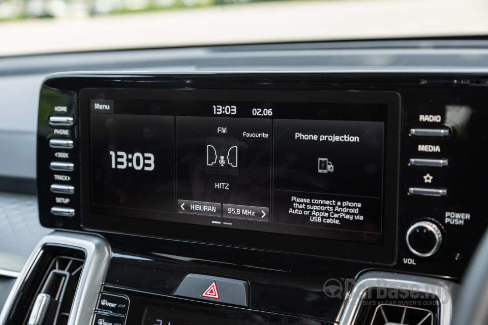 Kia Sorento MQ4 (2023) Interior