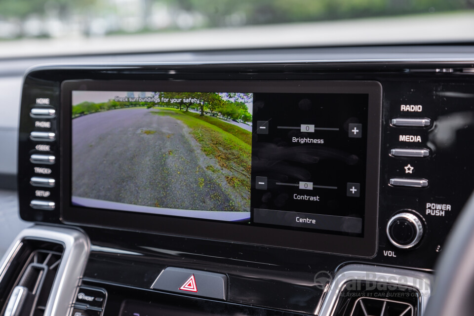Kia Sorento MQ4 (2023) Interior