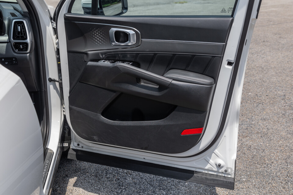 Kia Sorento MQ4 (2023) Interior