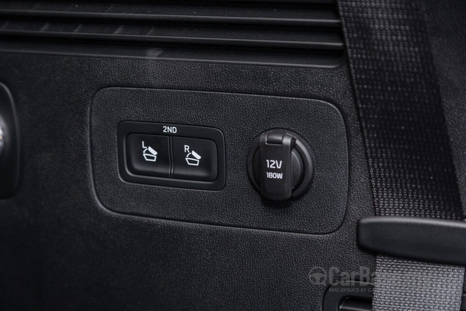 Kia Sorento MQ4 (2023) Interior