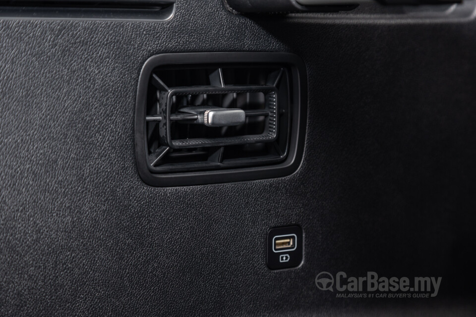 Kia Sorento MQ4 (2023) Interior
