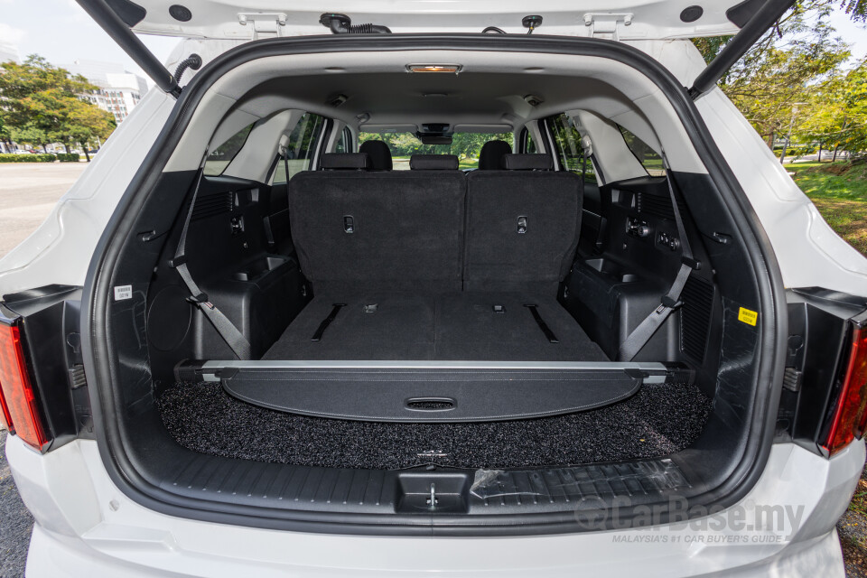 Kia Sorento MQ4 (2023) Interior