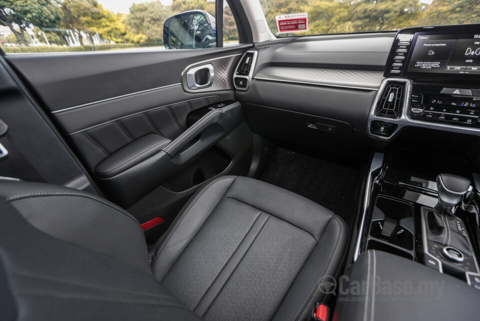 Kia Sorento MQ4 (2023) Interior