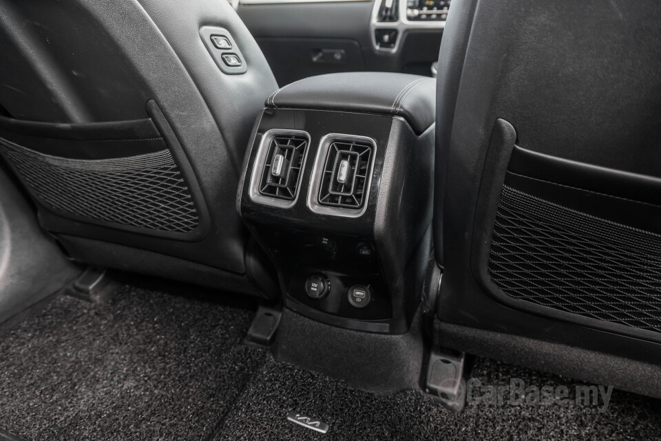 Kia Sorento MQ4 (2023) Interior