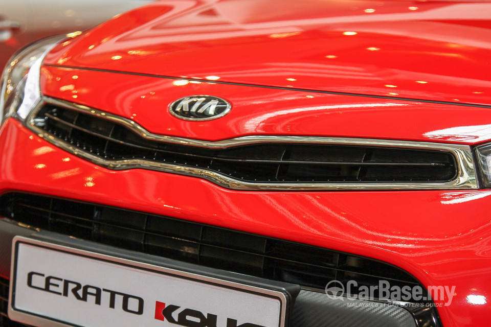 Kia Cerato Koup YD (2015) Exterior