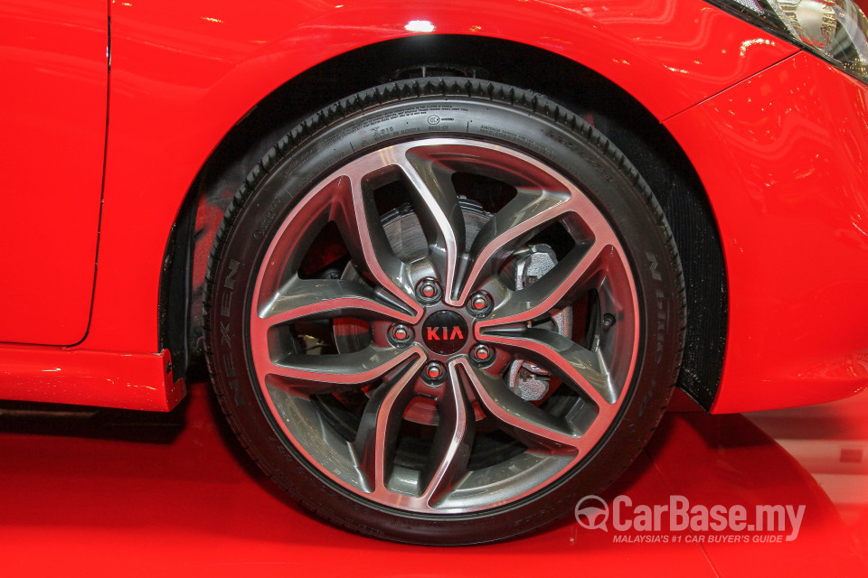 Kia Cerato Koup YD (2015) Exterior