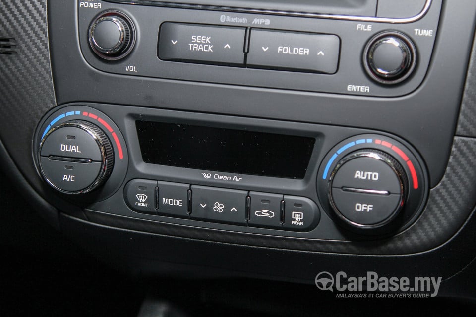 Kia Cerato Koup YD (2015) Interior