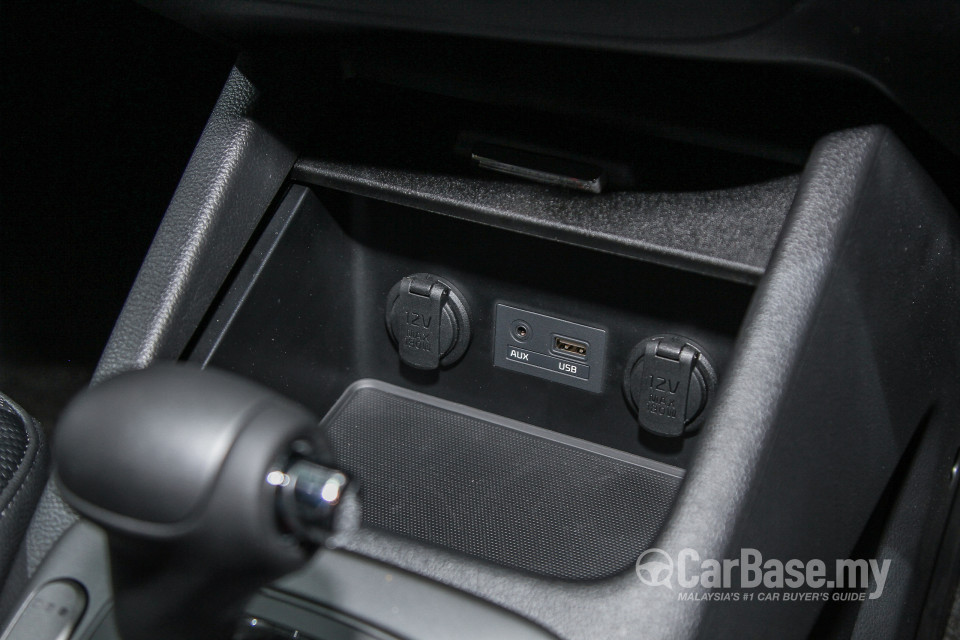 Kia Cerato Koup YD (2015) Interior
