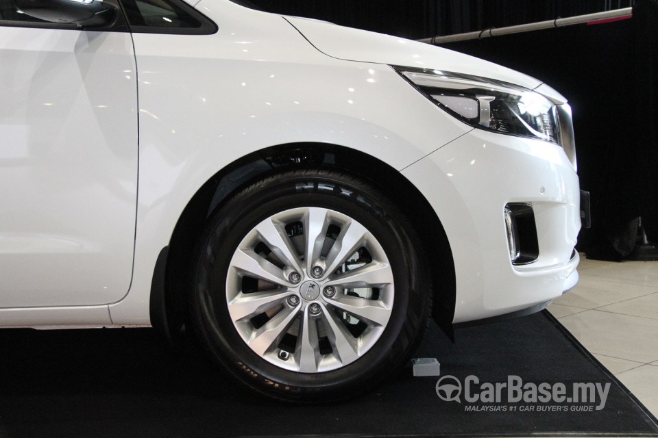 Kia Carnival YP (2017) Exterior