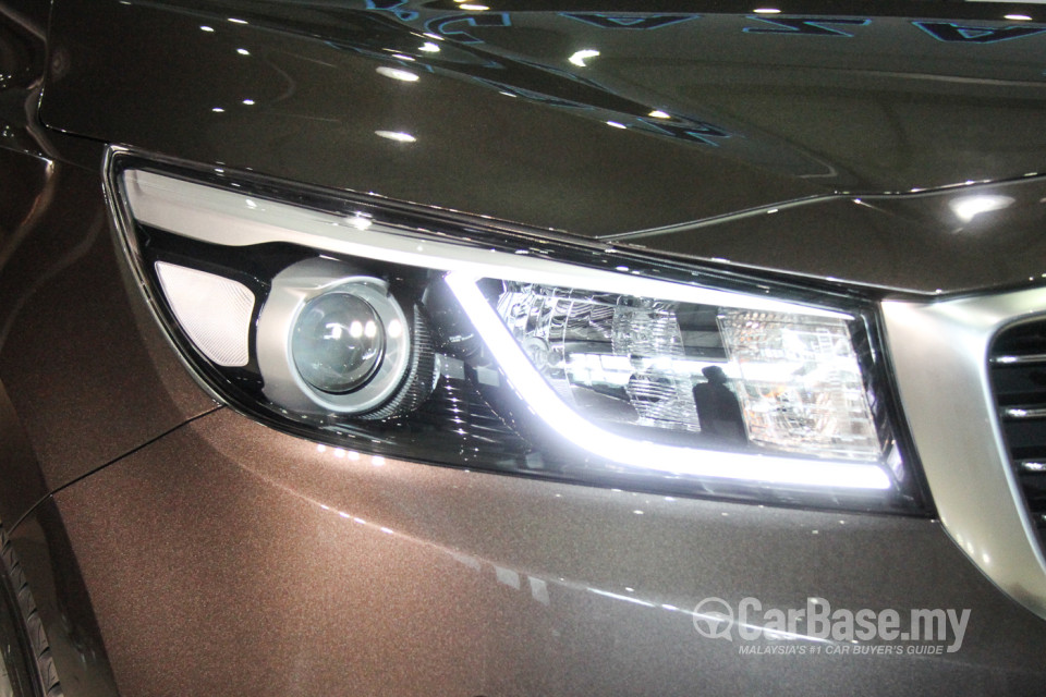 Kia Carnival YP (2017) Exterior