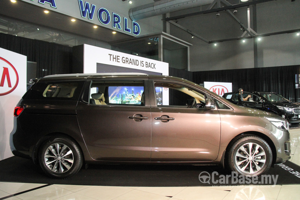 Kia Carnival YP (2017) Exterior