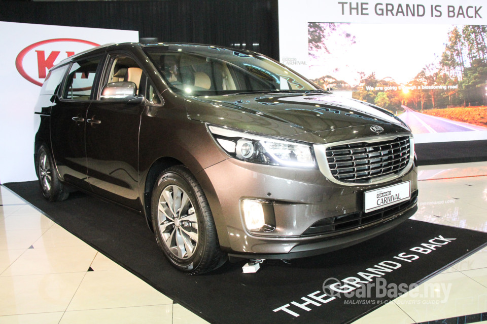 Kia Carnival YP (2017) Exterior