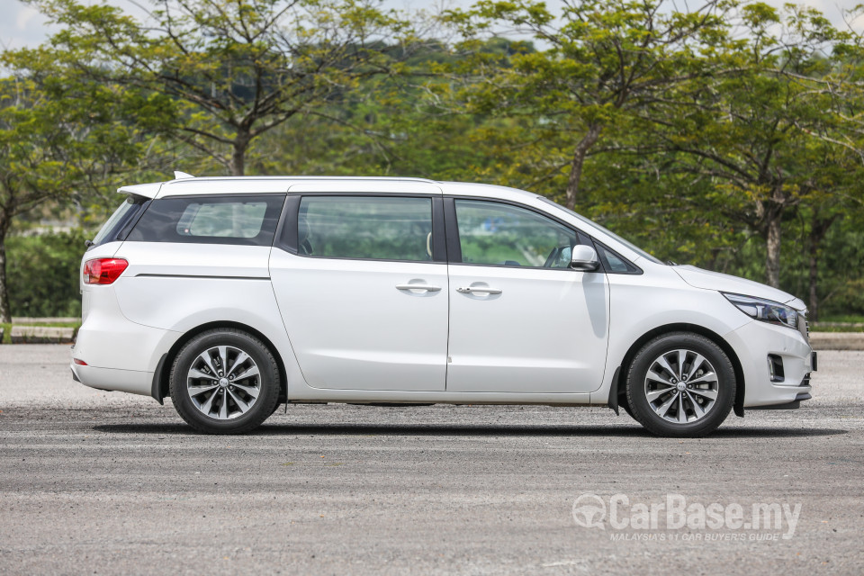 Kia Carnival YP (2017) Exterior