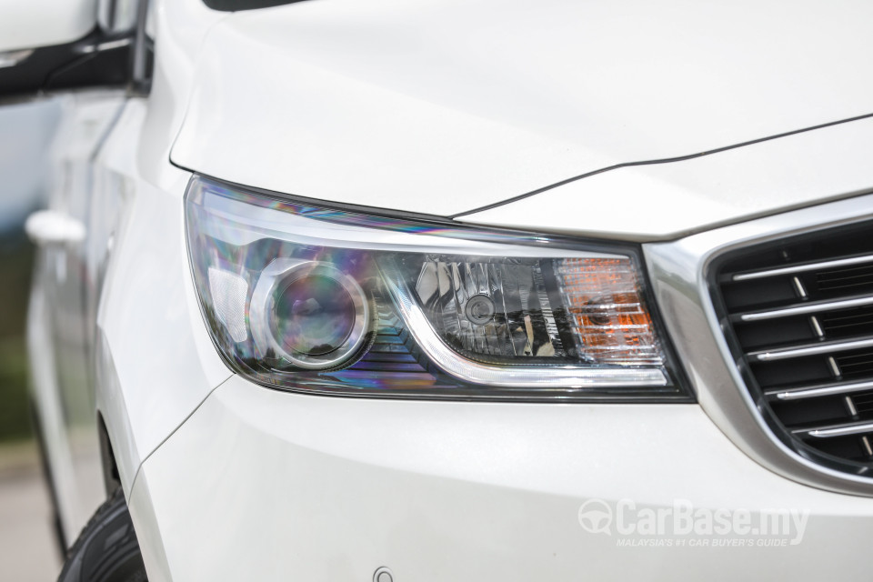 Kia Carnival YP (2017) Exterior
