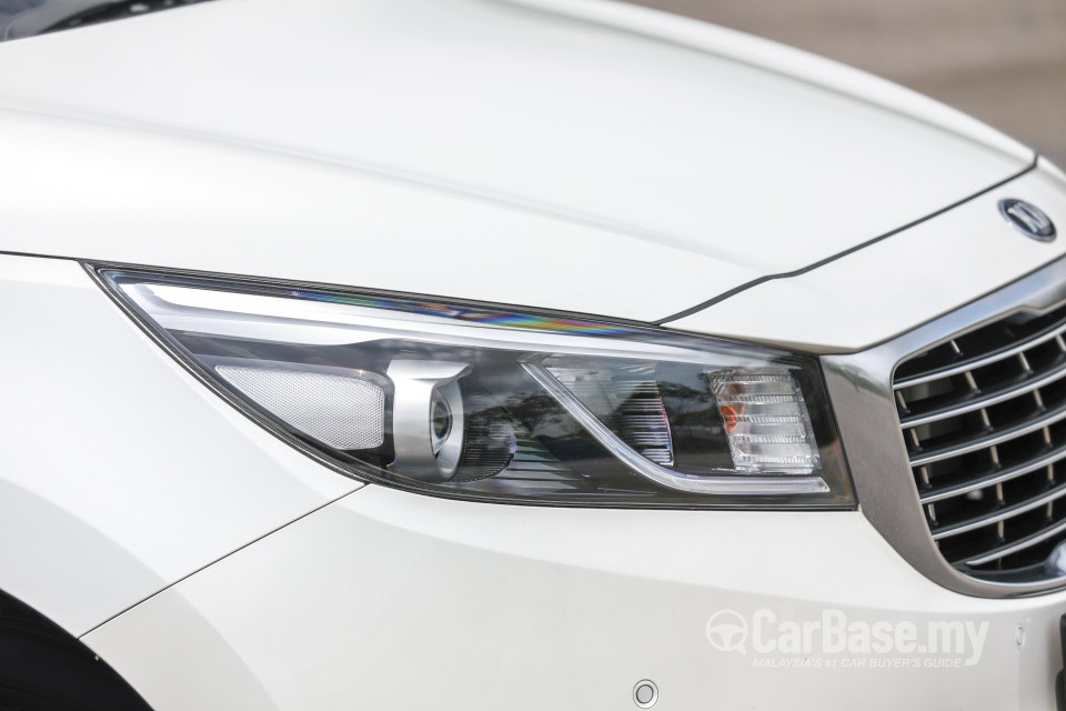 Kia Carnival YP (2017) Exterior
