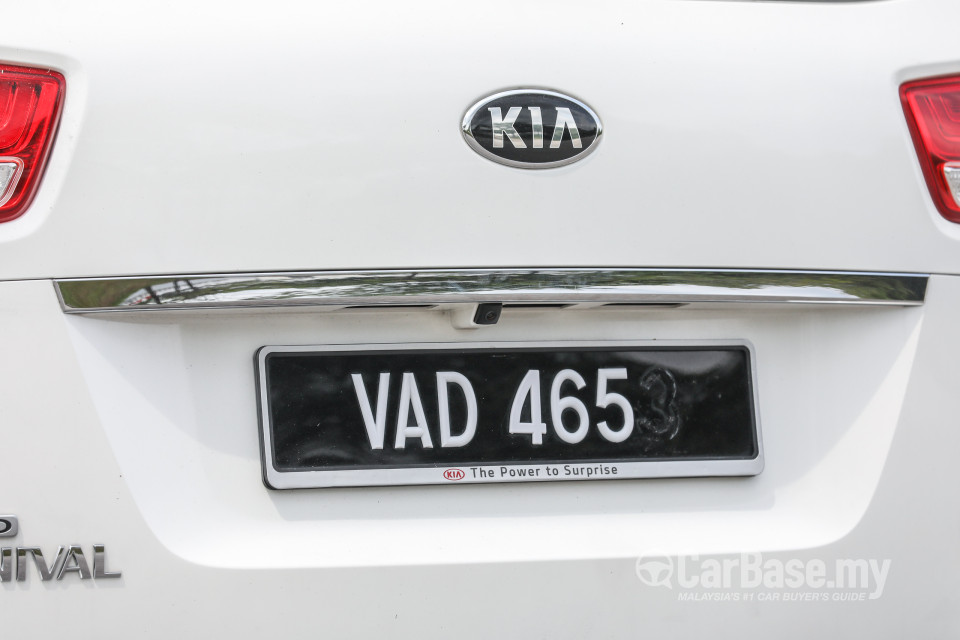 Kia Carnival YP (2017) Exterior