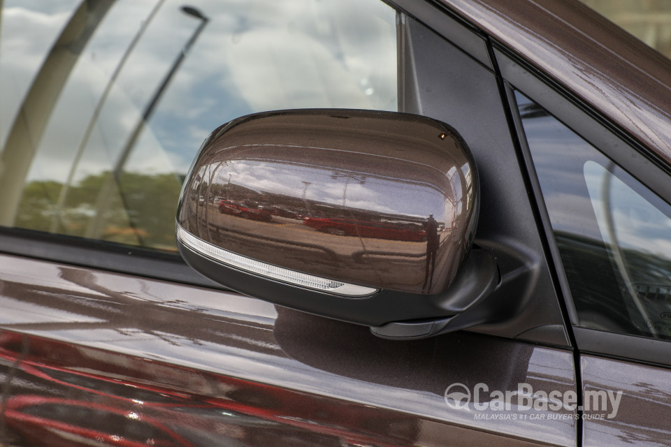 Kia Carnival YP (2017) Exterior