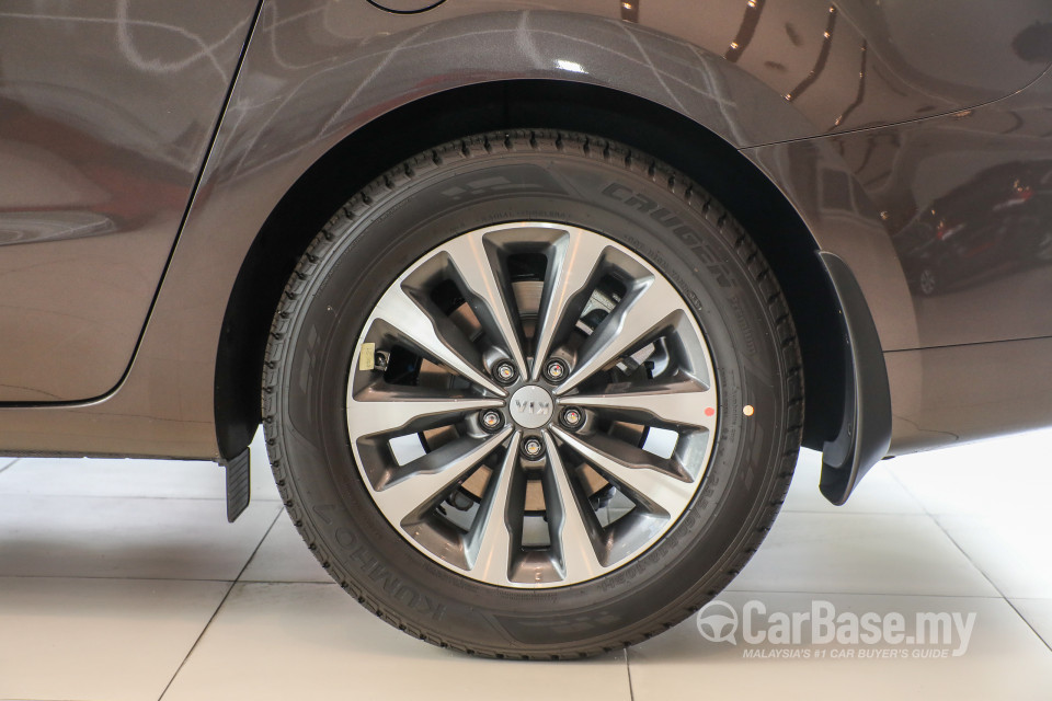 Kia Carnival YP (2017) Exterior