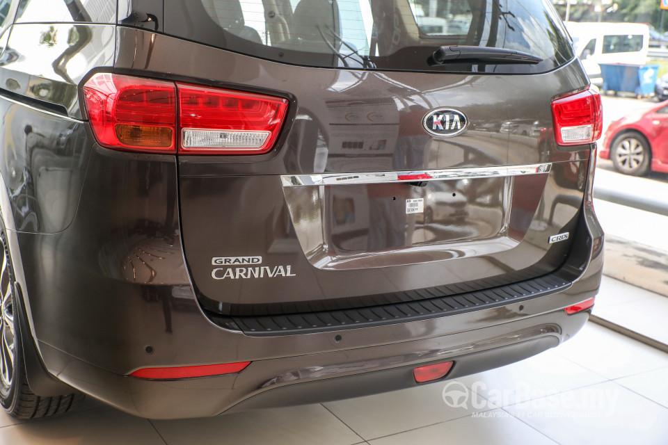 Kia Carnival YP (2017) Exterior