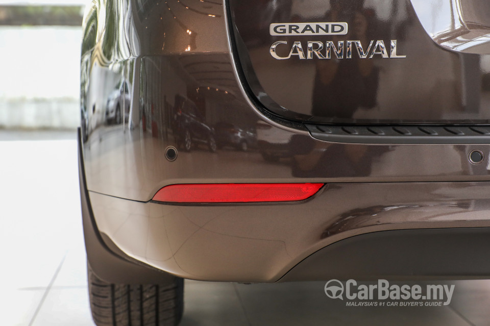 Kia Carnival YP (2017) Exterior
