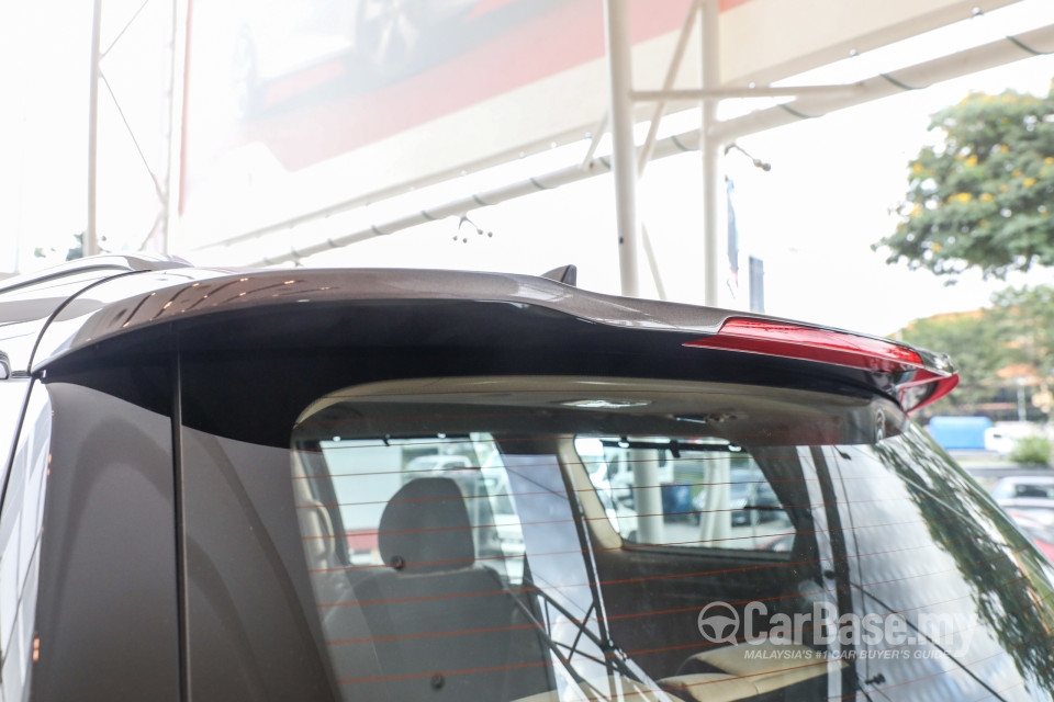 Kia Carnival YP (2017) Exterior