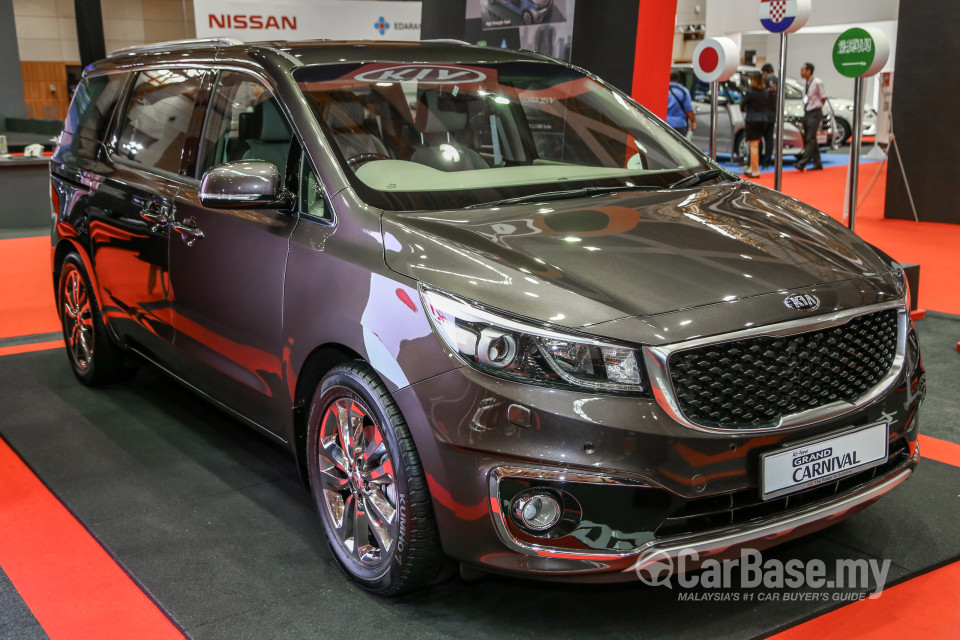 Kia Carnival YP (2017) Exterior