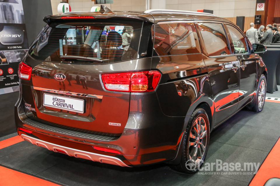 Kia Carnival YP (2017) Exterior