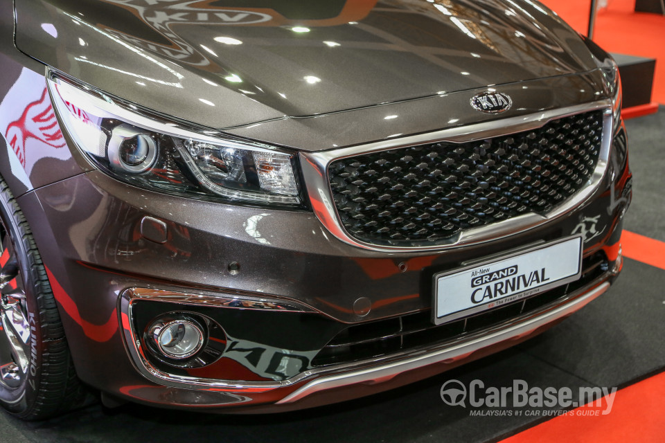 Kia Carnival YP (2017) Exterior