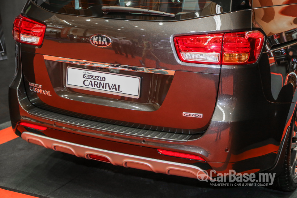Kia Carnival YP (2017) Exterior