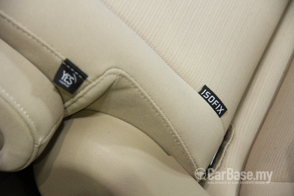 Kia Carnival YP (2017) Interior