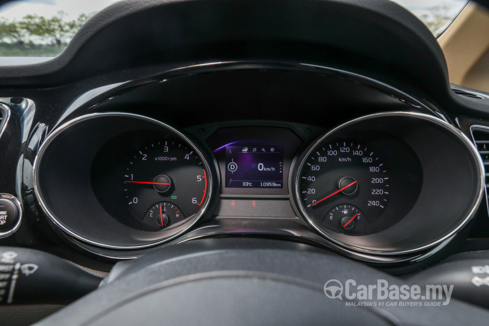Kia Carnival YP (2017) Interior