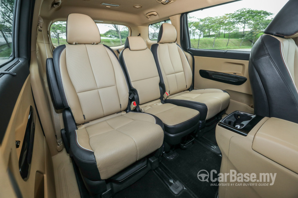 Kia Carnival YP (2017) Interior