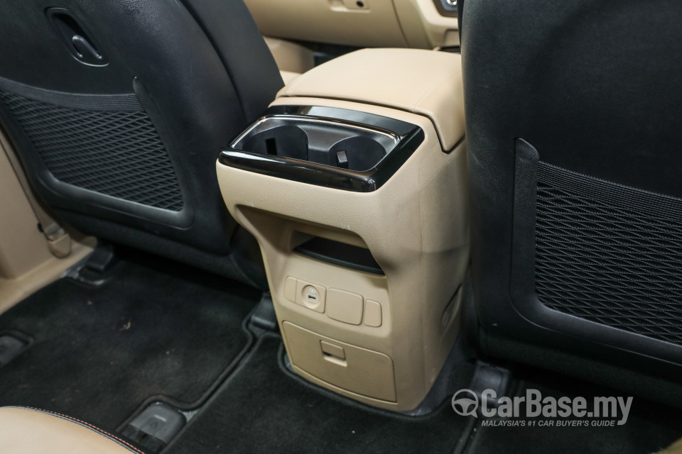 Kia Carnival YP (2017) Interior