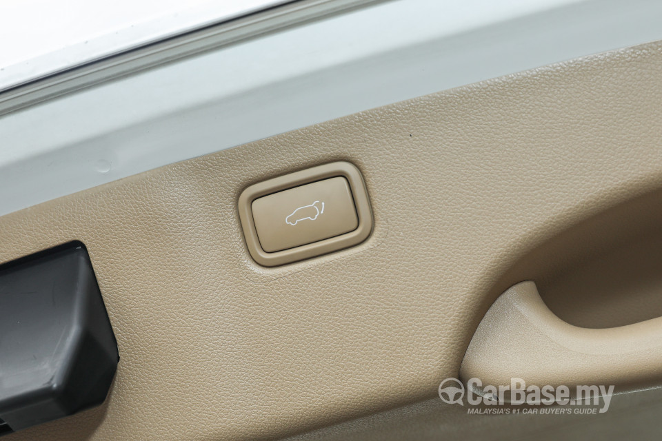 Kia Carnival YP (2017) Interior