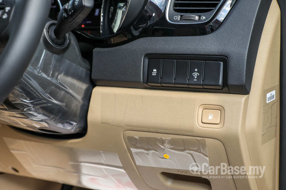 Kia Carnival YP (2017) Interior