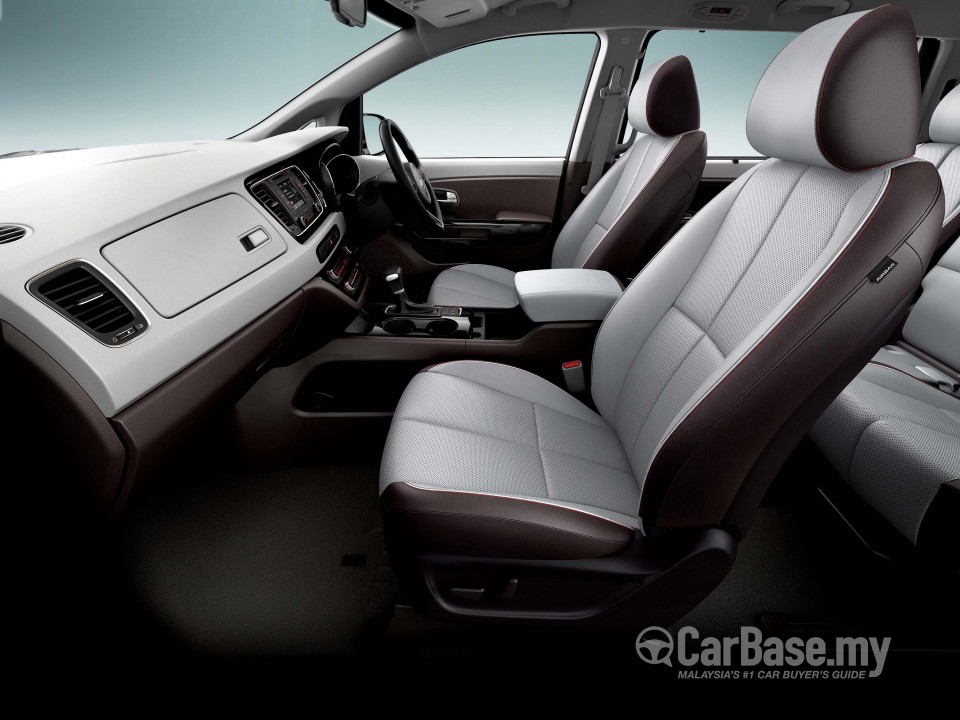 Kia Carnival YP (2017) Interior