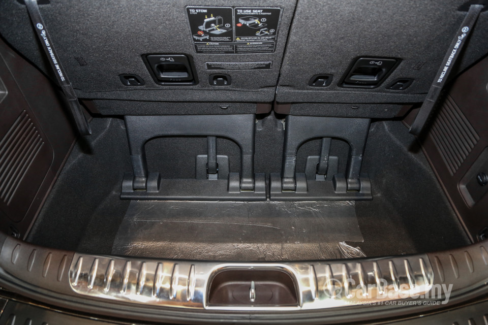 Kia Carnival YP (2017) Interior