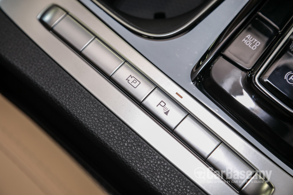 Kia Carnival KA4 (2022) Interior