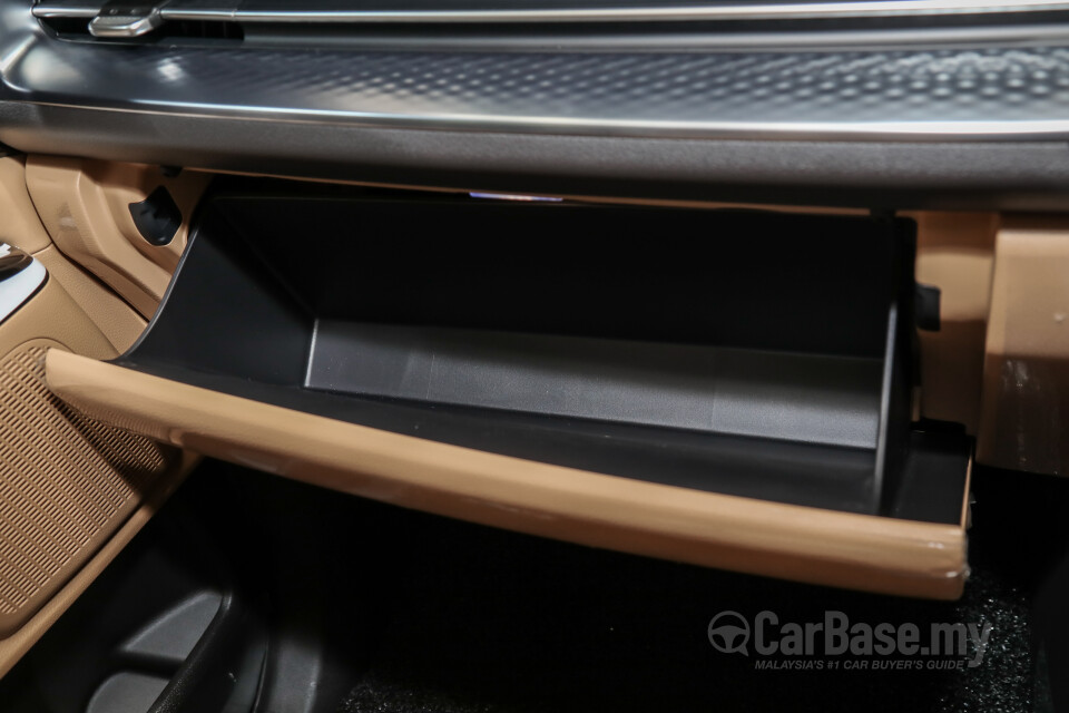 BMW i4 G26 (2022) Interior