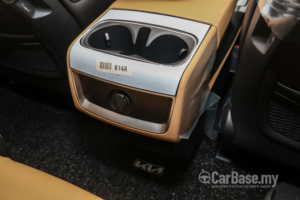 Kia Carnival KA4 (2022) Interior