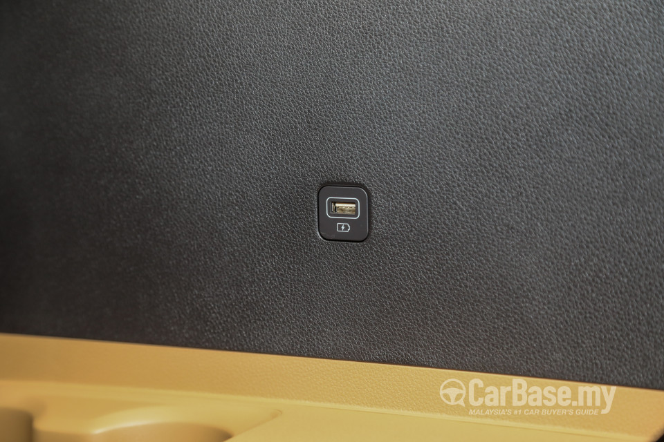 Kia Carnival KA4 (2022) Interior