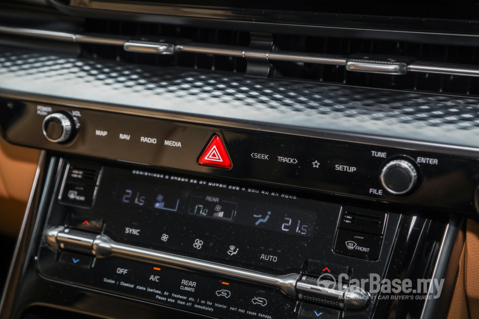 Kia Carnival KA4 (2022) Interior