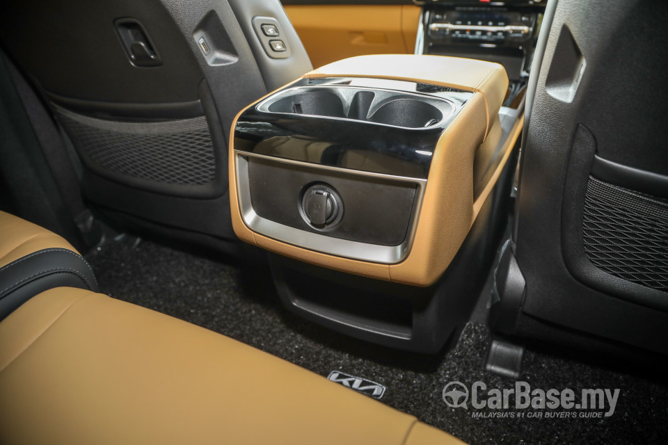 Kia Carnival KA4 (2022) Interior