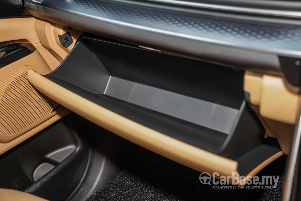 Kia Carnival KA4 (2022) Interior