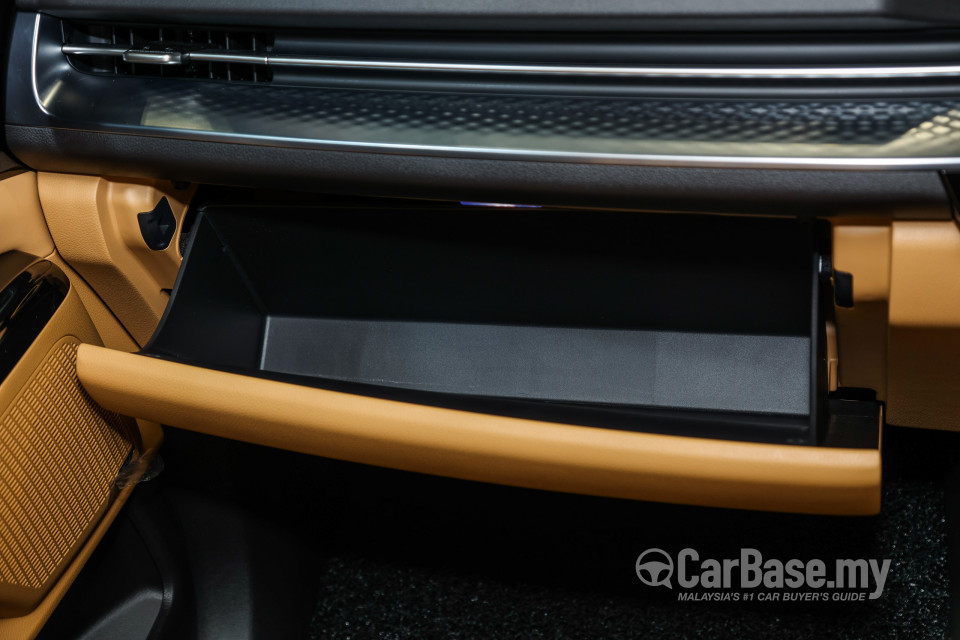 Kia Carnival KA4 (2022) Interior